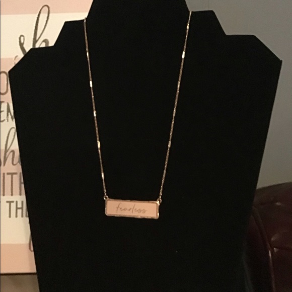 Fearless Necklace - Picture 4 of 5